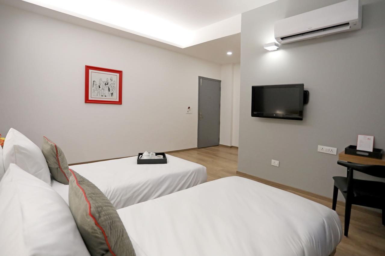 Oyo Townhouse 027 Sector 15 Gurgaon Hotel Екстериор снимка