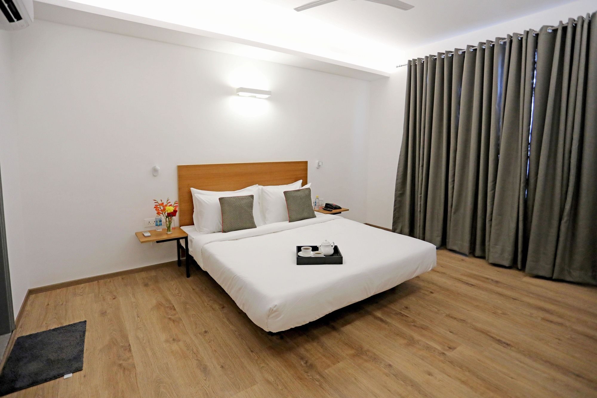 Oyo Townhouse 027 Sector 15 Gurgaon Hotel Екстериор снимка